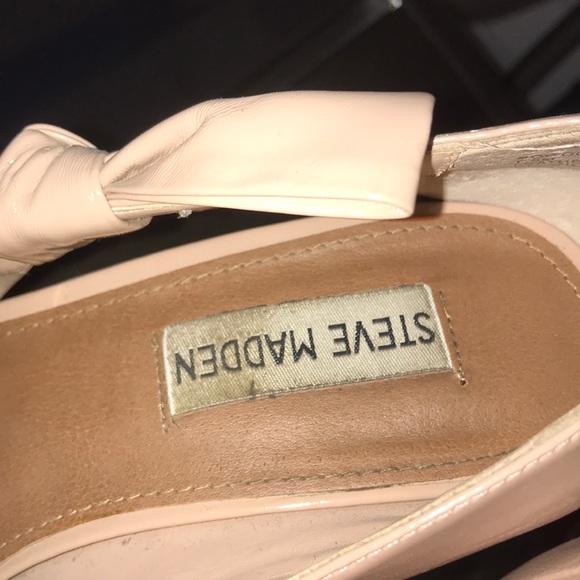 Steve Madden Nude Side Bow Heels - Picture 5 of 8